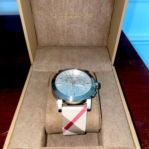 Burberry Watch (silver bezel)